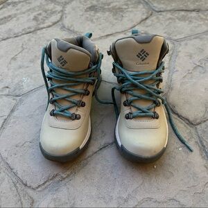 Columbia hiking shoes for kids